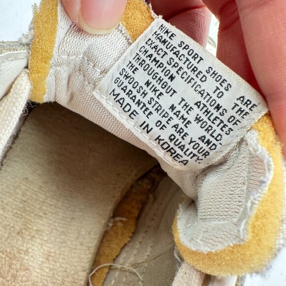 Vintage Nike bruins Men Size 9.5 White Leather Low Top Shoes Made in Korea - Picture 11 of 15